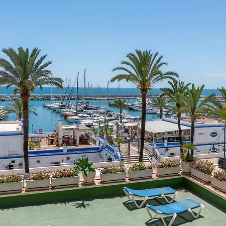 Daire With Terrace And Pools In The Port Estepona